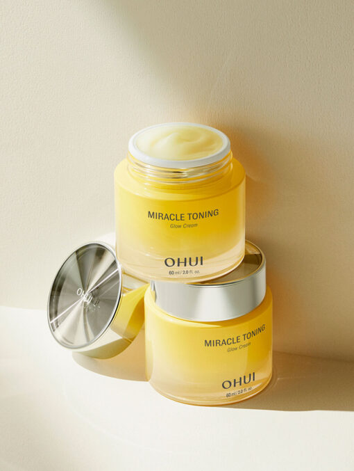 Kem OHUI Miracle Toning Glow cream