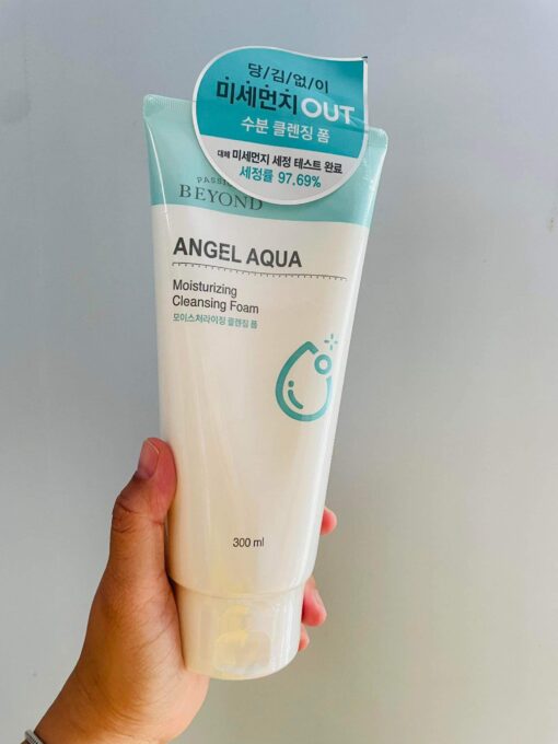 Sửa rửa mặt BEYOND Dưỡng Ẩm Angel Aqua cleansing