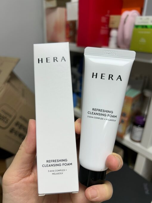 Sửa rửa mặt của Hera ReFreshing cleansing foam