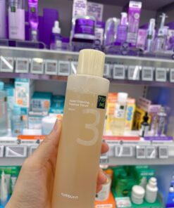 Nước cân bằng - tinh chất dưỡng 
Numbuzin No.3 Super Glowing Essence Toner 300ml